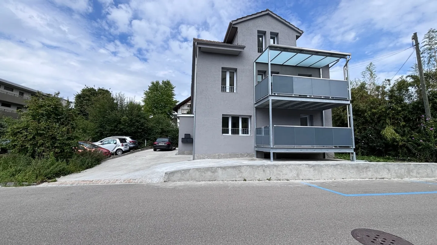 Appartamento 3.5 stanze recentemente ristrutturato con balcone ad Amriswil - Foto 8 di 9