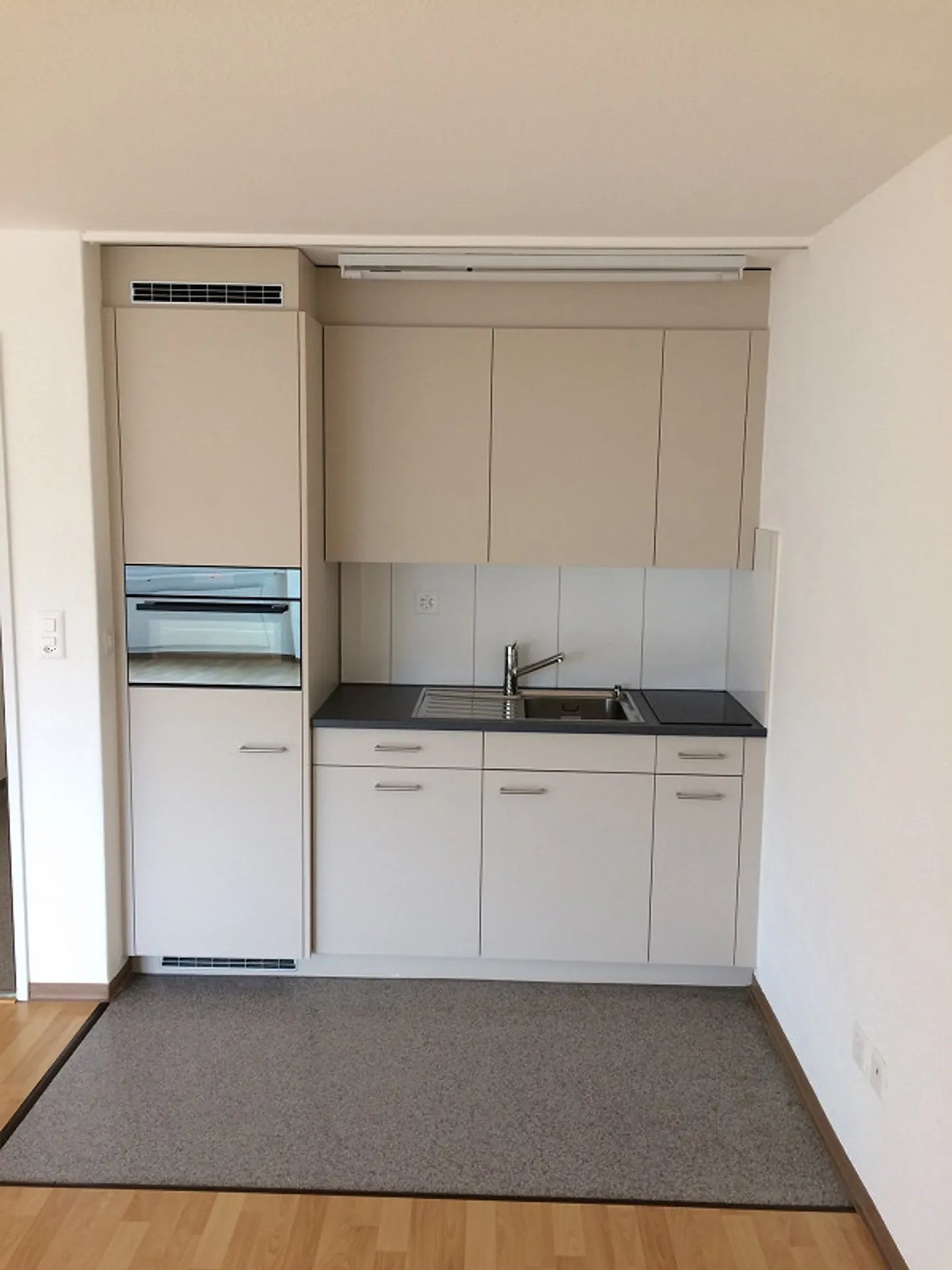1 Zimmerwohnung mit neuer Küche und neuem Bad - Foto 2 von 6