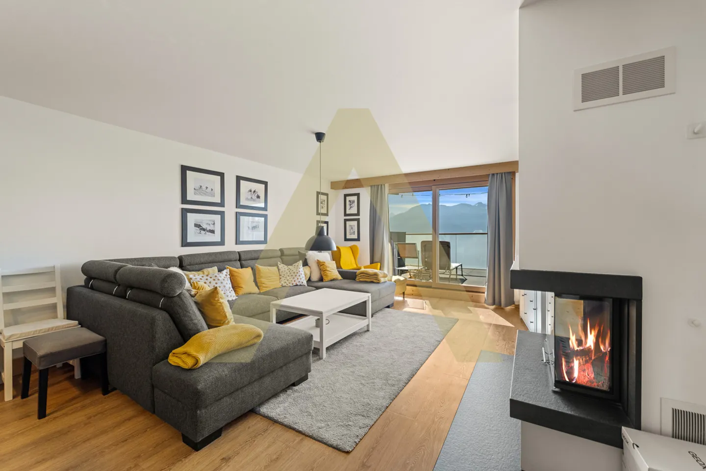 Luxuswohnung mit außergewöhnlichem Blick - Foto 4 von 9