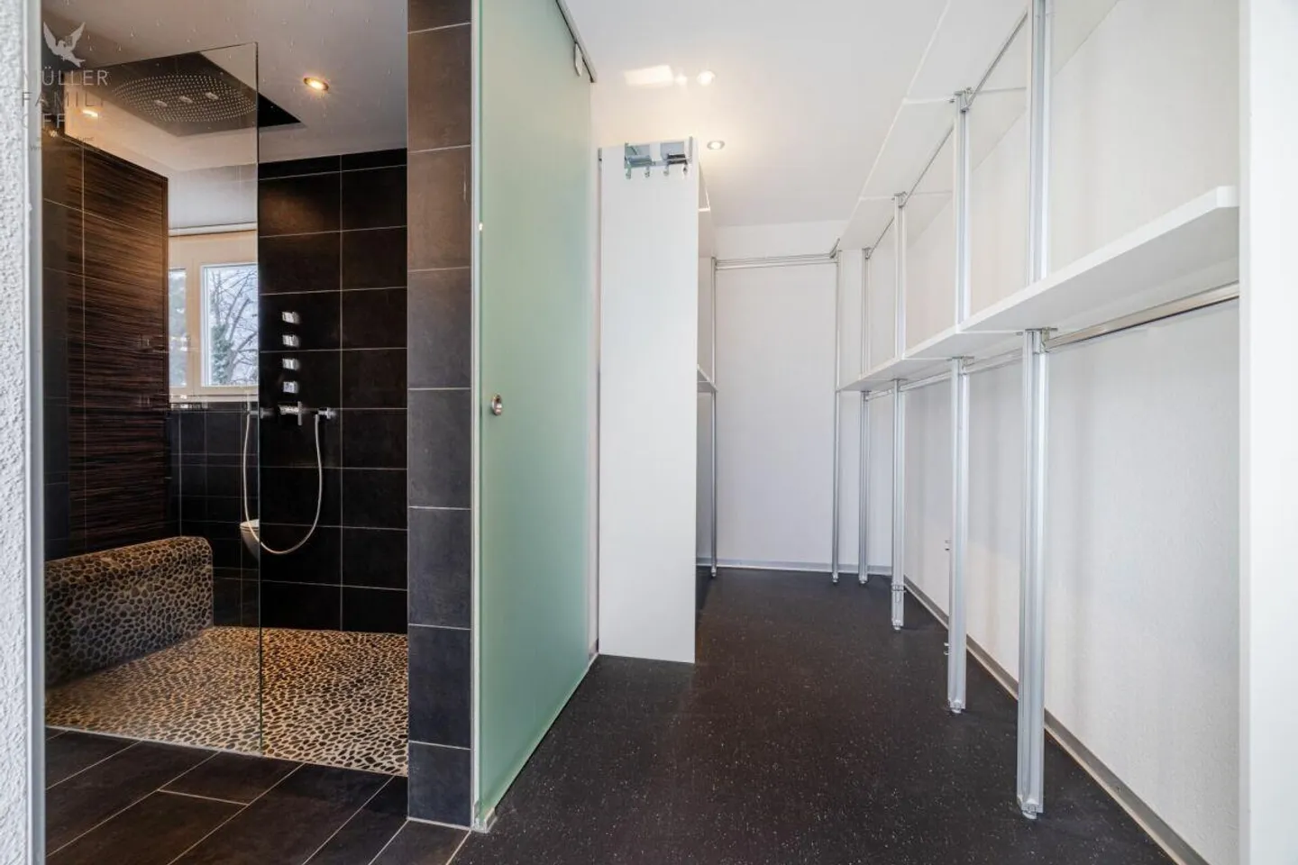 Eleganza tranquilla con vista - Appartamento attico di 5 1/2 stanze con vista sul Lago di Costanza - Foto 10 di 13