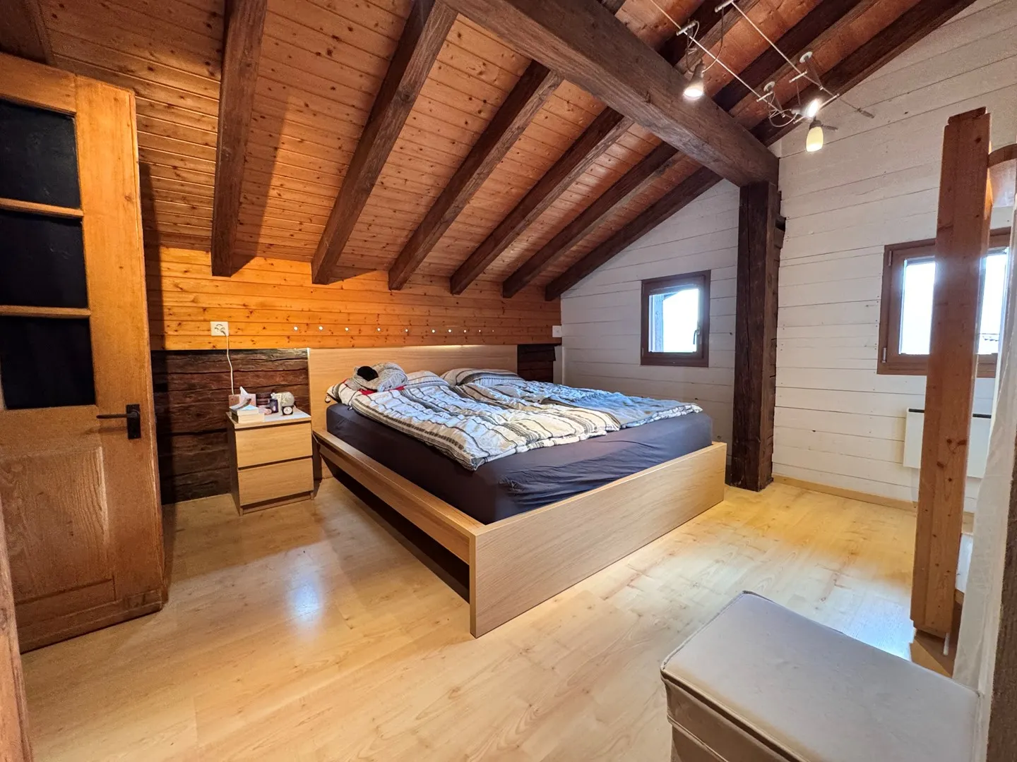 Charming Renovated Townhouse - Photo 6 of 18