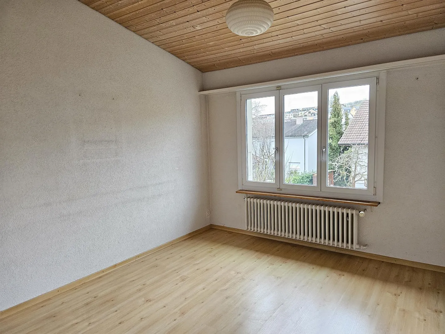 Charmantes Einfamilienhaus mit Garten - Foto 7 von 12