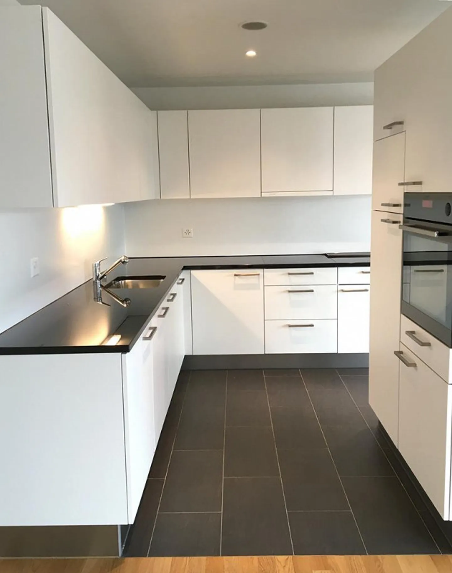 3.5 Room Attic Apartment in Rohr! Move in & Feel Good - Photo 2 of 8