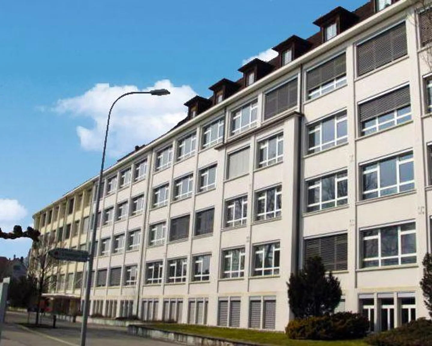 Commercial/Office Space for Rent in Solothurn - Photo 1 of 10