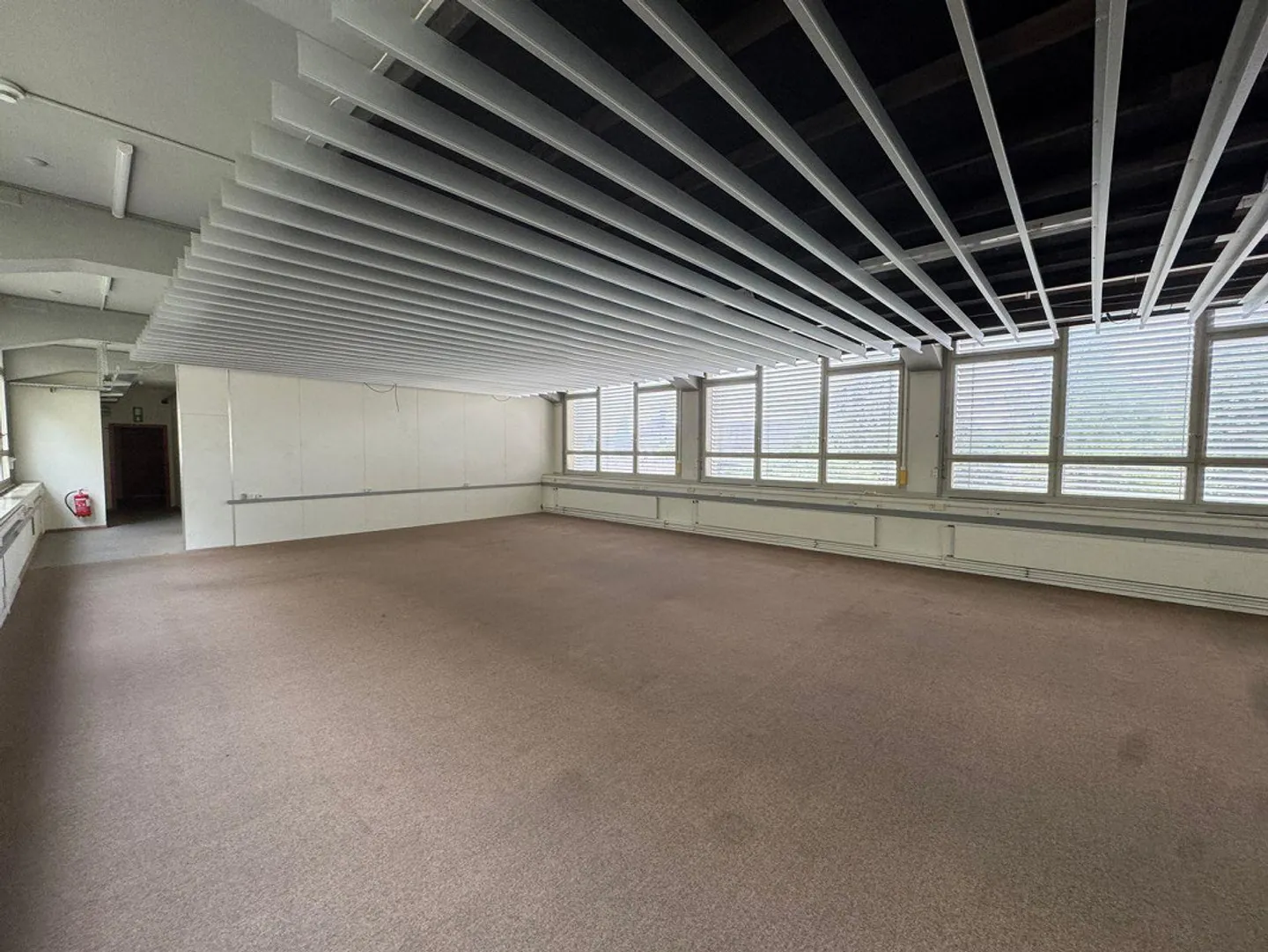 Commercial/Office Space for Rent in Solothurn - Photo 4 of 10