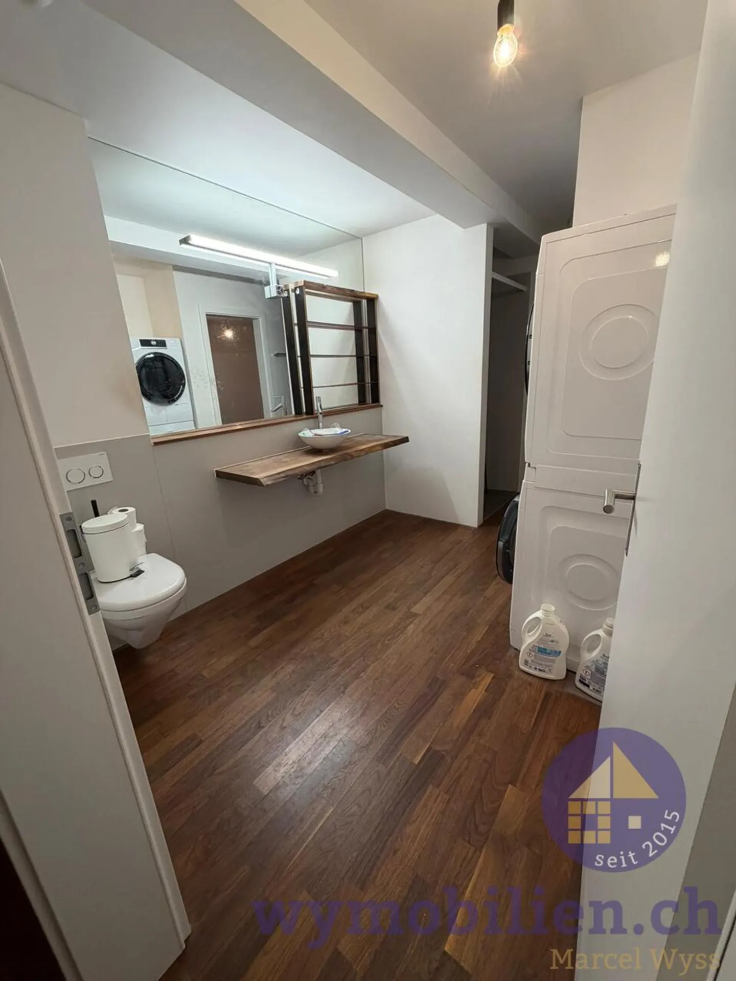 75m² de surface habitable, 2 terrasses (52 m²), machine à laver/sèche-linge dans l'appartement - Photo 6 sur 8