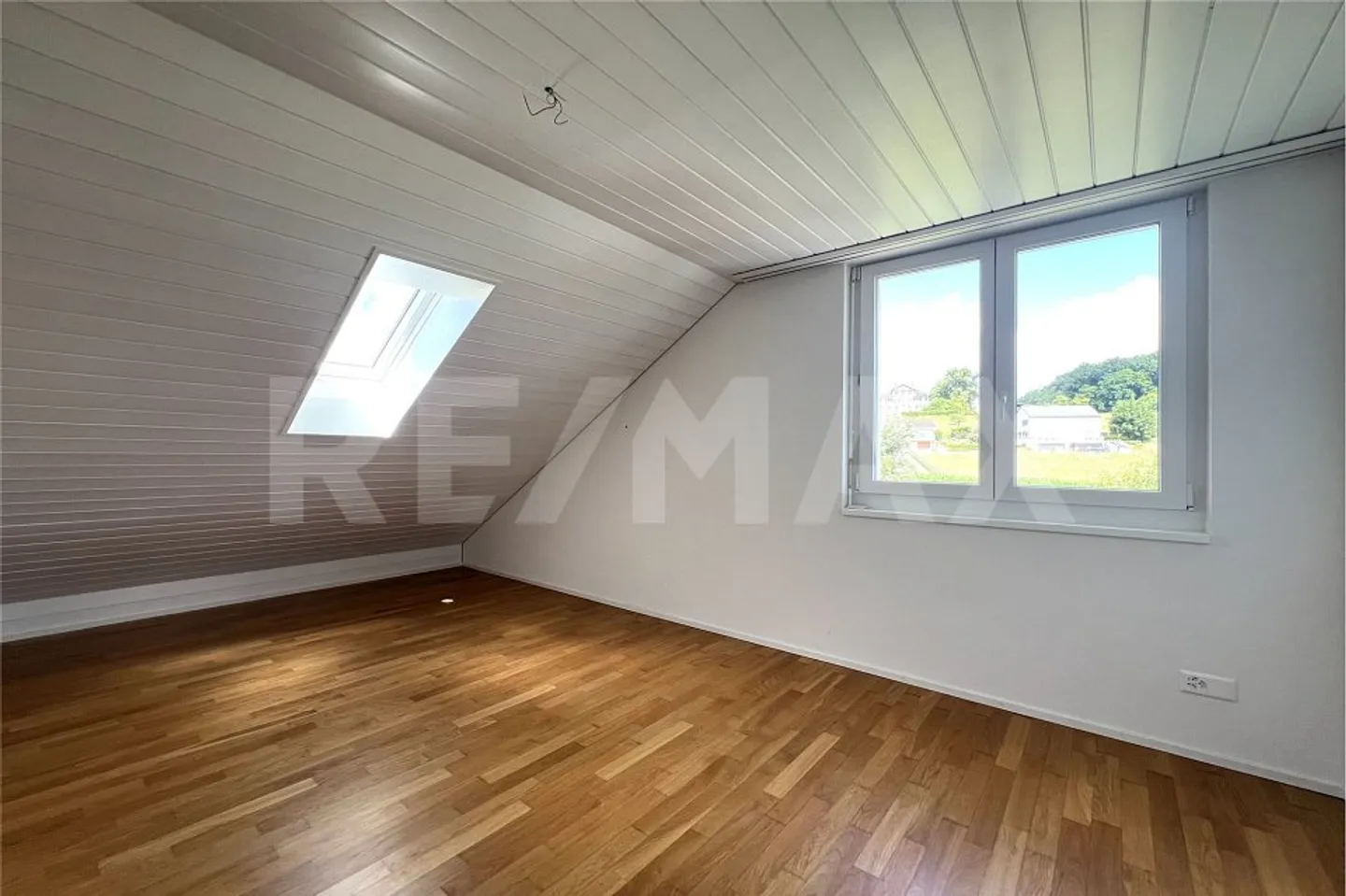 Maison mitoyenne moderne - Photo 11 sur 11