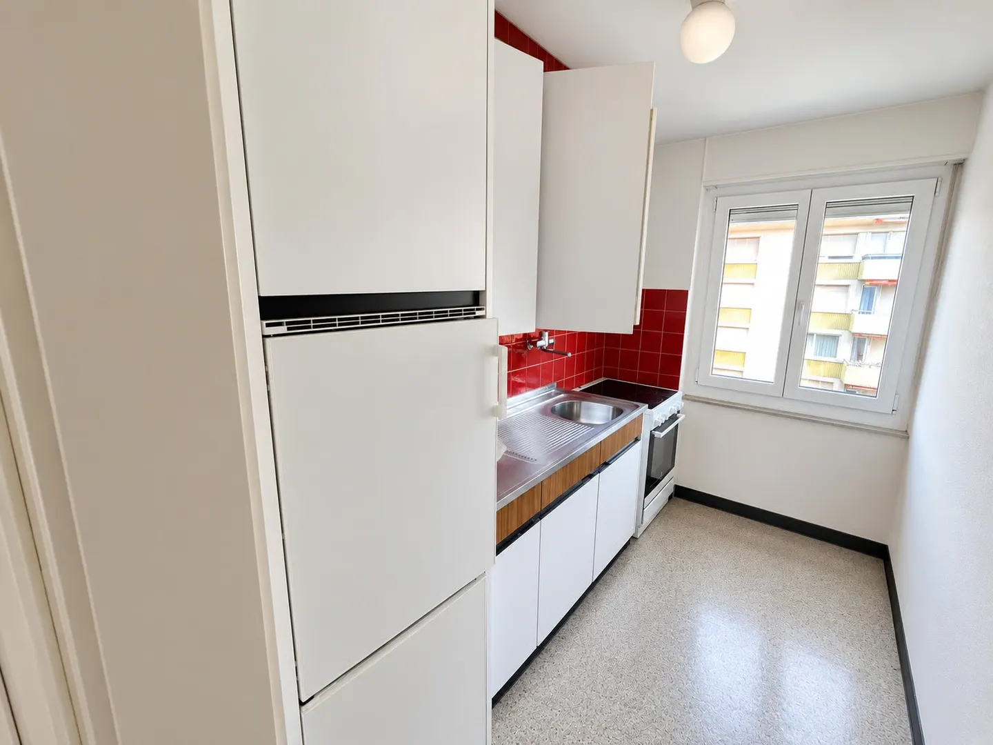 Appartement 2 pièces en périphérie, près de la gare principale de Solothurn - Photo 2 sur 6