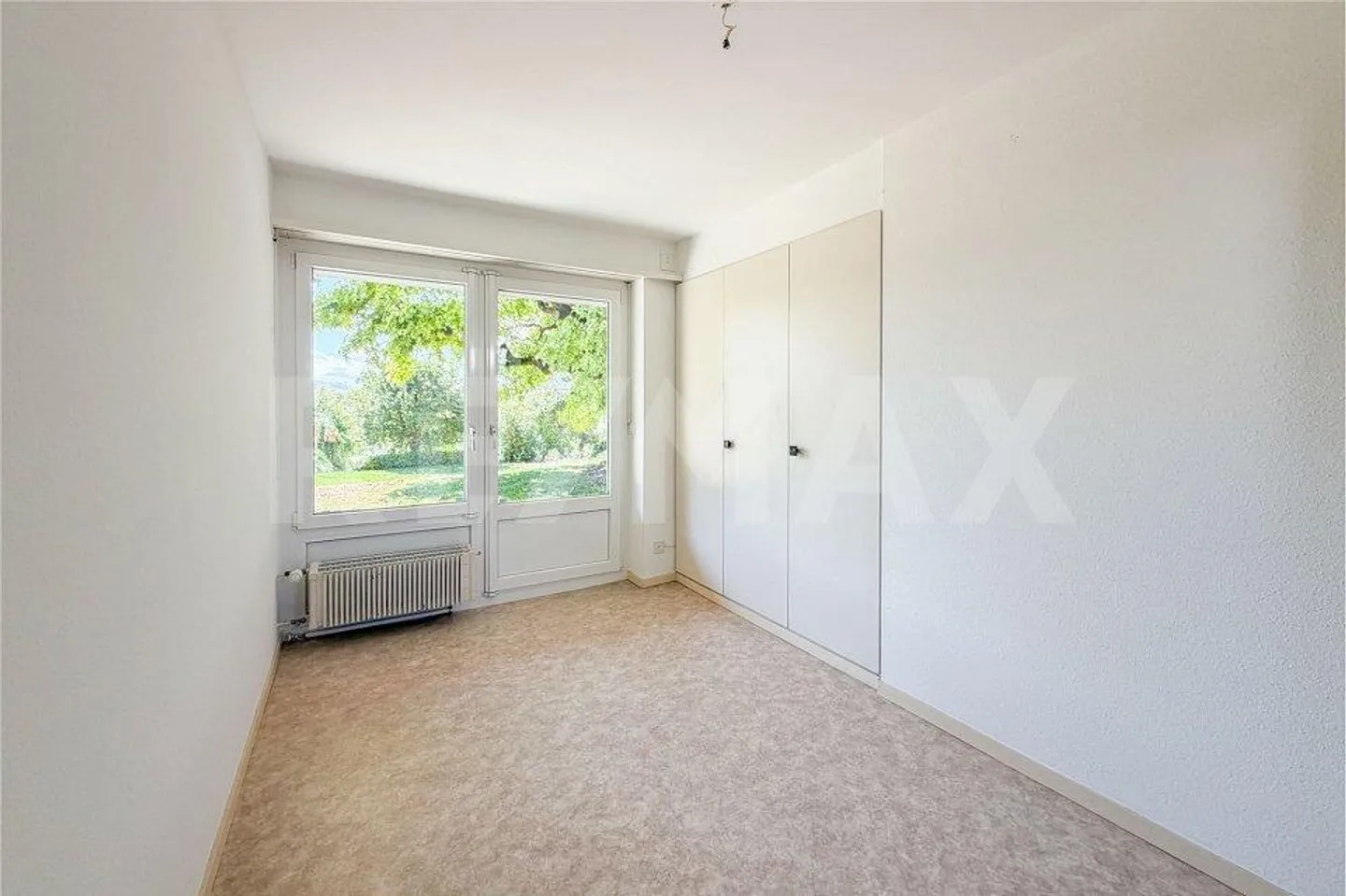 A Home with a View: Bungalow with an Apartment for Sale in Möhlin - Photo 11 of 13
