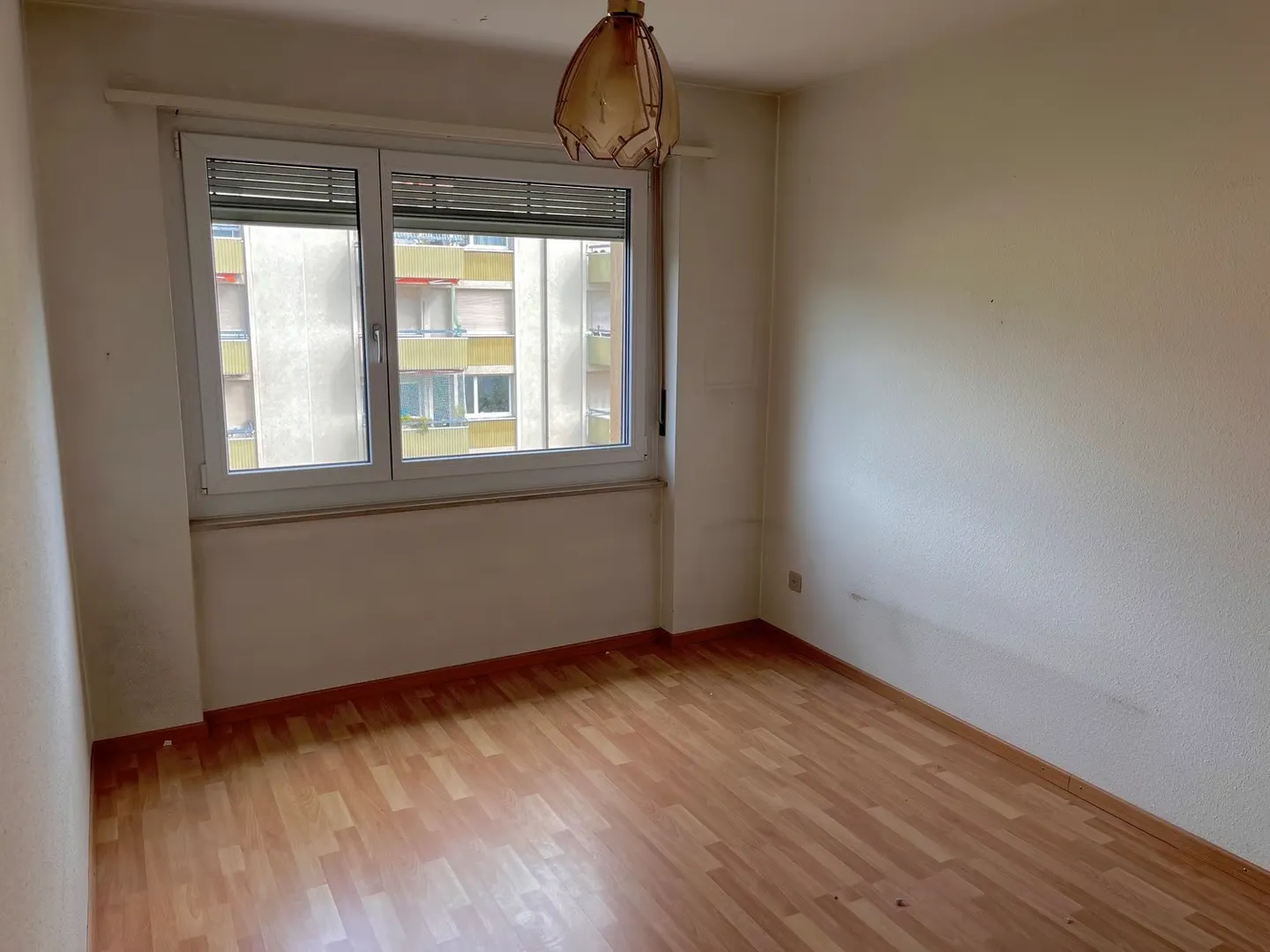 Appartement 2 pièces en périphérie, près de la gare principale de Solothurn - Photo 4 sur 6