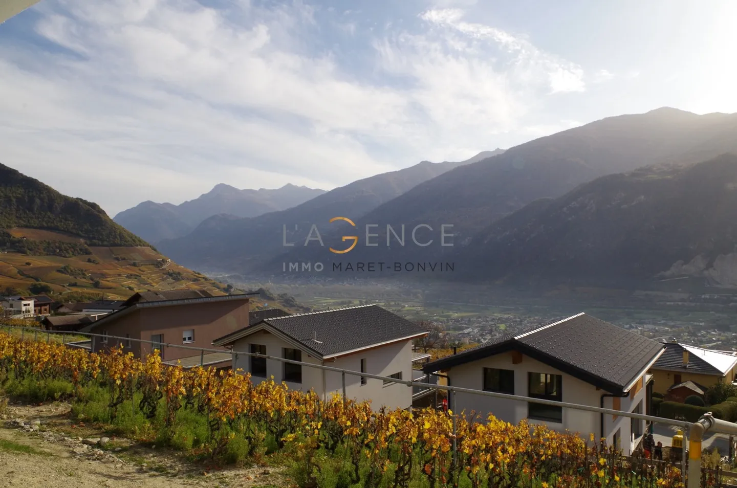APPARTEMENT NEUF AVEC VUE PANORAMIQUE DE 4,5 PCES - SIGNESE - Photo 5 sur 8
