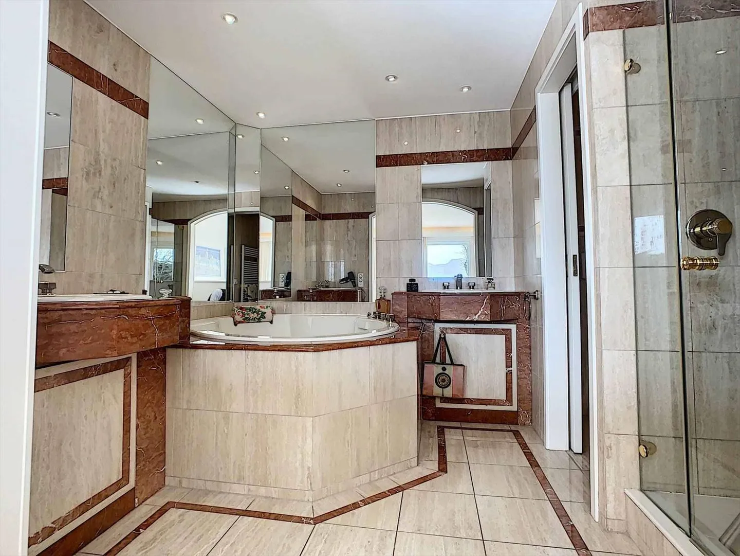 Villa 8 rooms - Photo 9 of 13