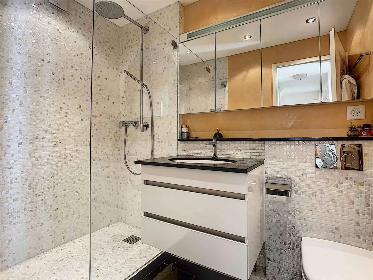 Villa 8 rooms - Photo 11 of 13