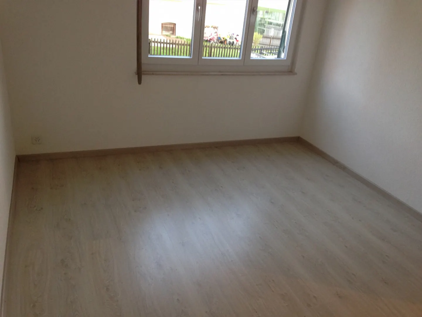 Affordable, bright 2-room apartment - Photo 7 of 8