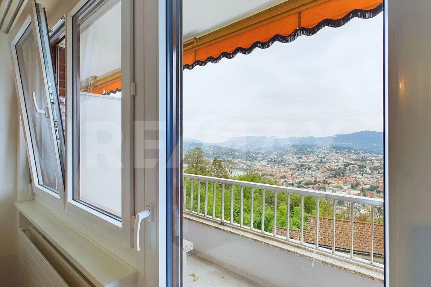 Luxuswohnung mit Seeblick - Foto 10 von 13