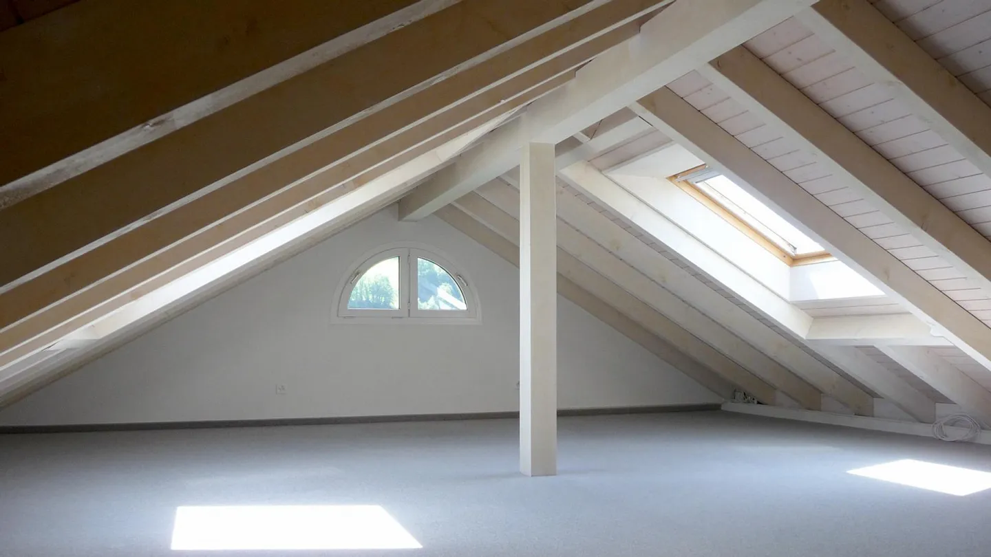 Casa bifamiliare di 5½ stanze con vista mozzafiato sulle montagne a Morschach - Foto 11 di 24