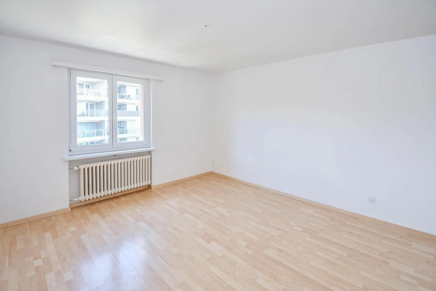 Bel appartement dans un emplacement calme - Photo 4 sur 8