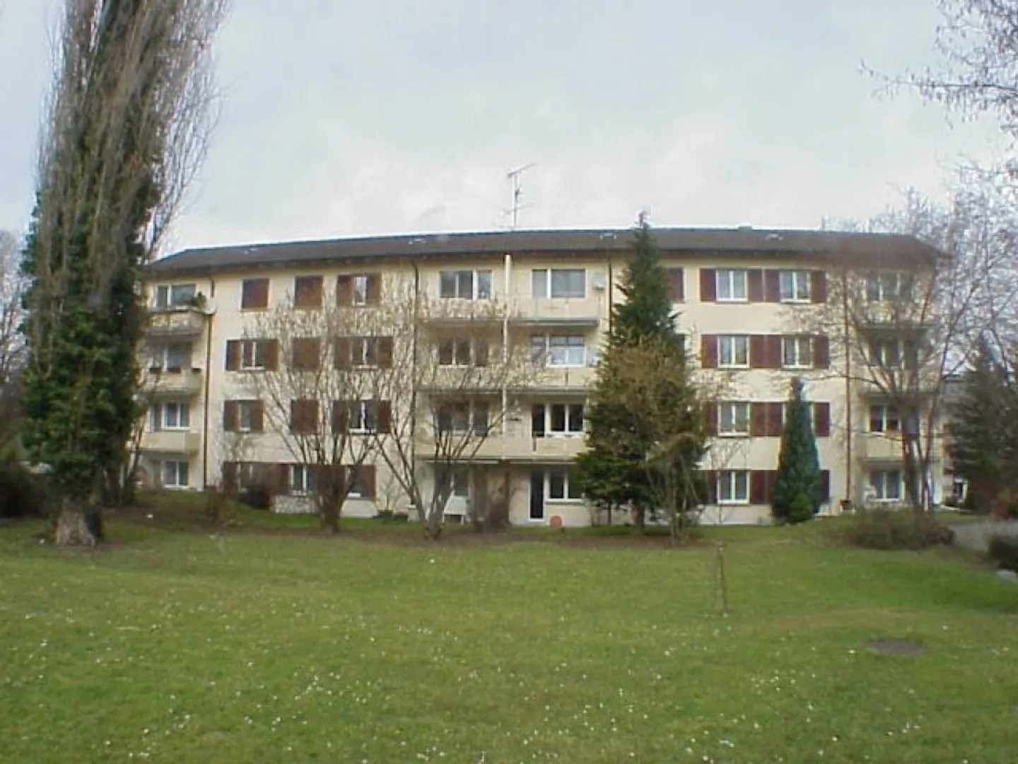 Bel appartement dans un emplacement calme - Photo 7 sur 8