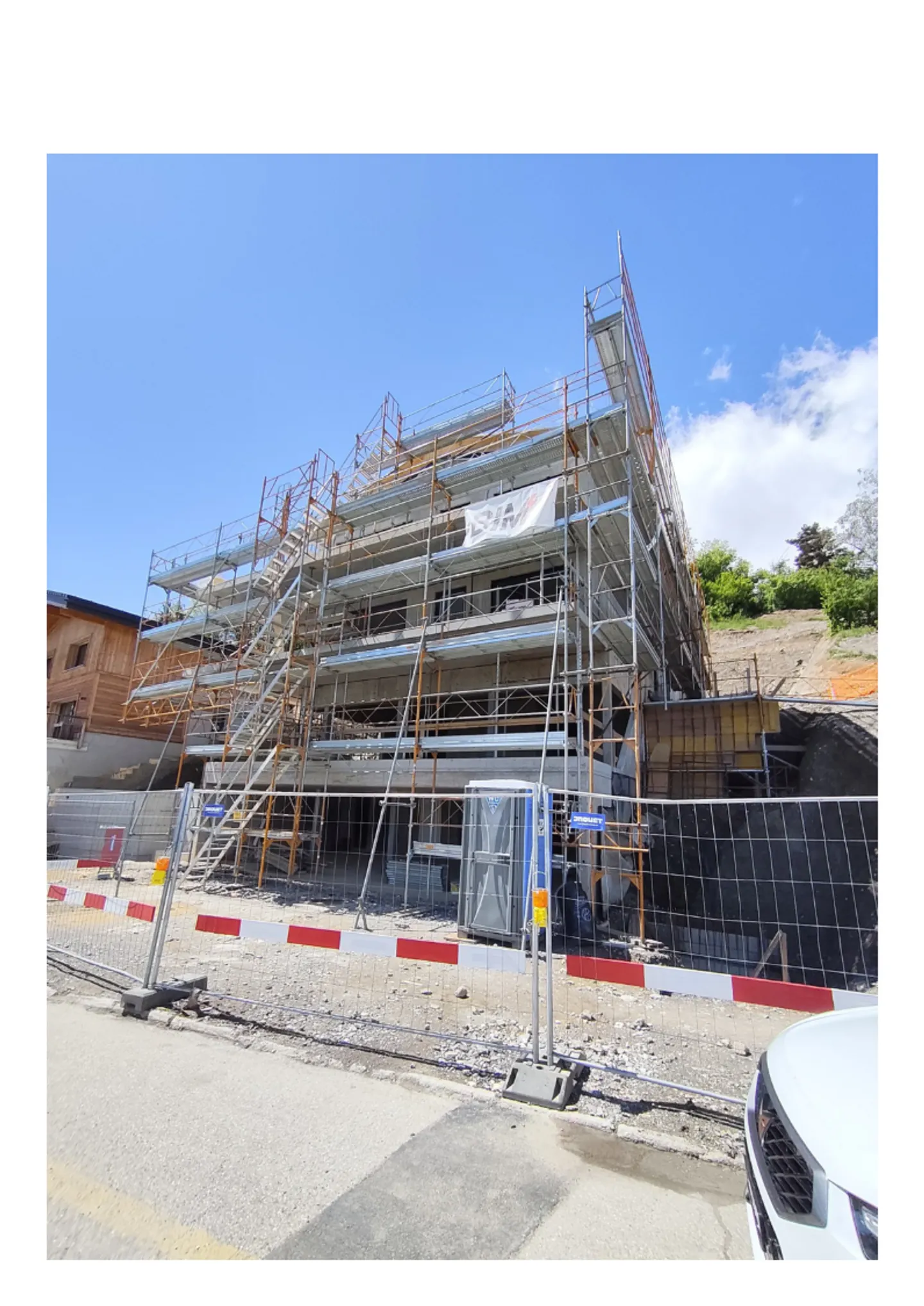 Nouvel appartement de 2,5 pièces avec balcon et terrasse - Photo 2 sur 15