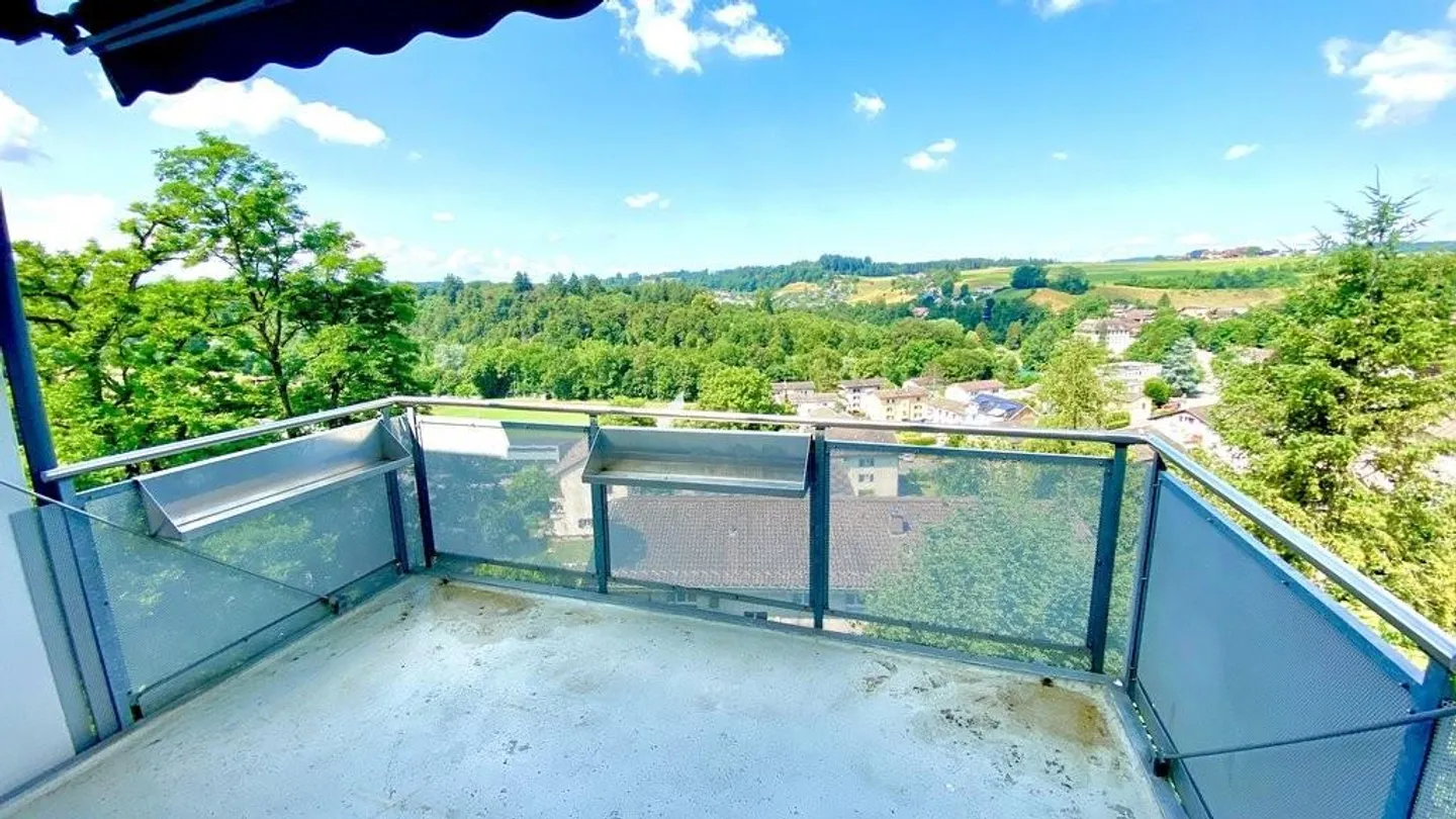 Appartamento affascinante 3.5 locali con vista! - Foto 9 di 10