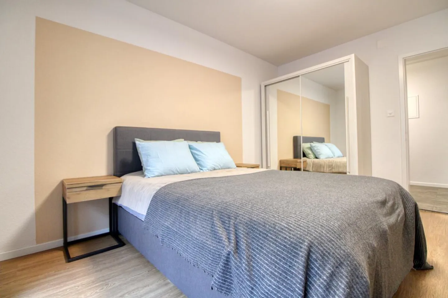 Furnished shared room in Basel - Photo 2 of 16