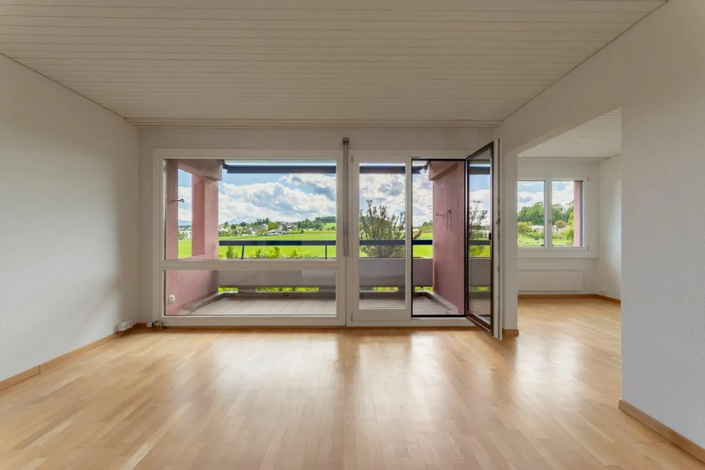 Apartment in the Green - Photo 8 of 22