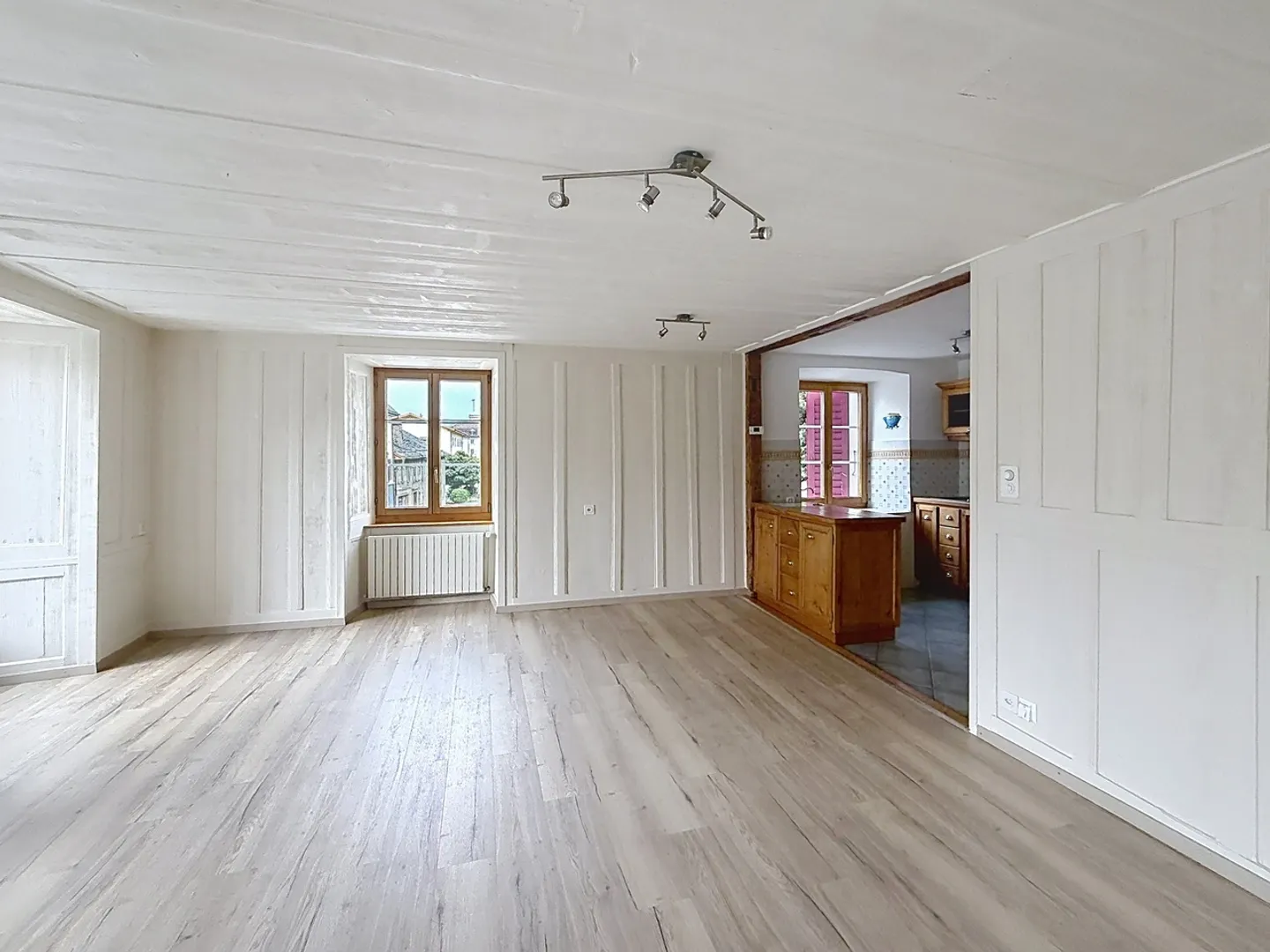 Charming Detached House - Photo 5 of 14