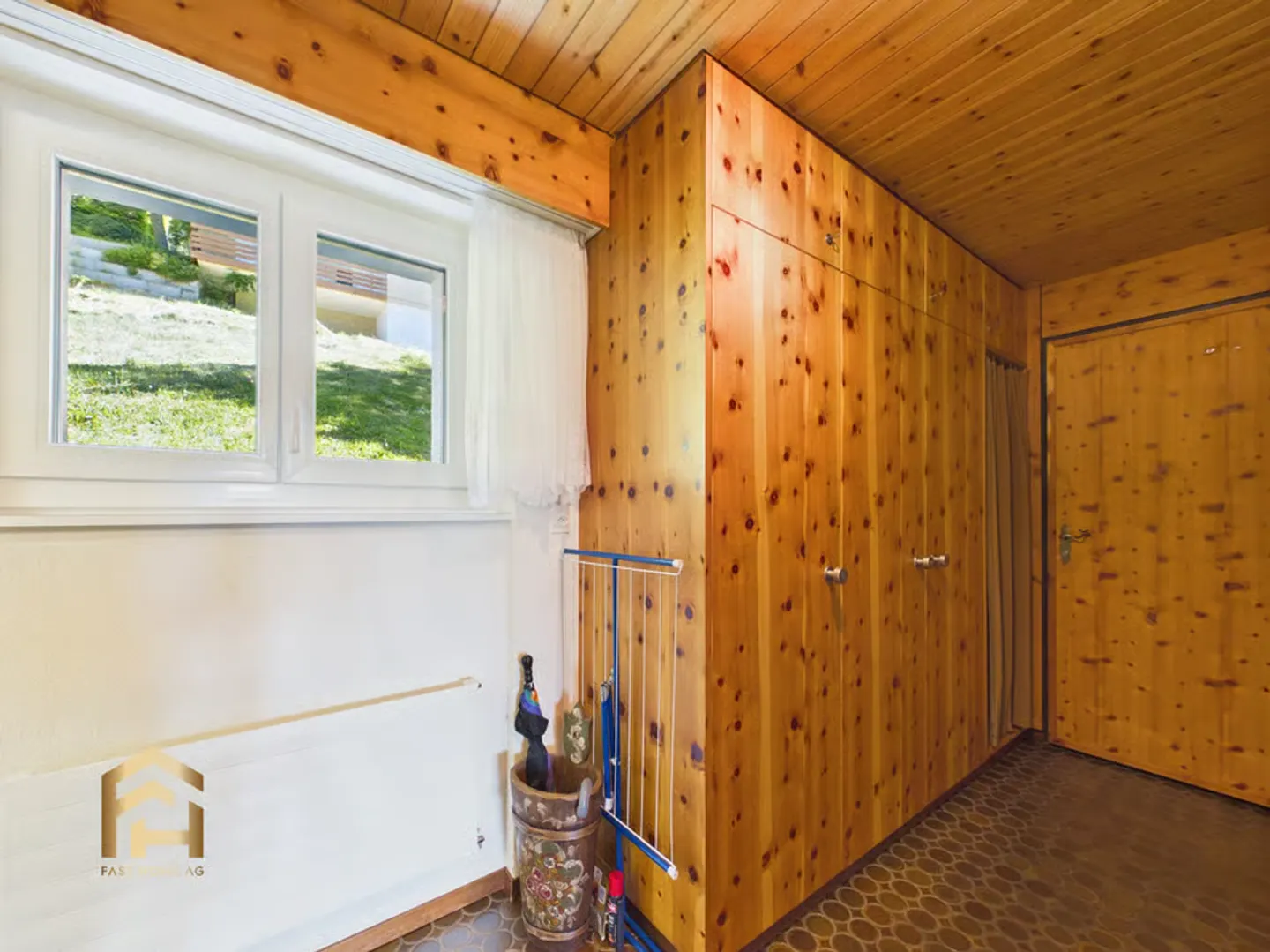Appartement attrayant de 2,5 pièces avec 2 balcons et une vue magnifique - Photo 10 sur 13