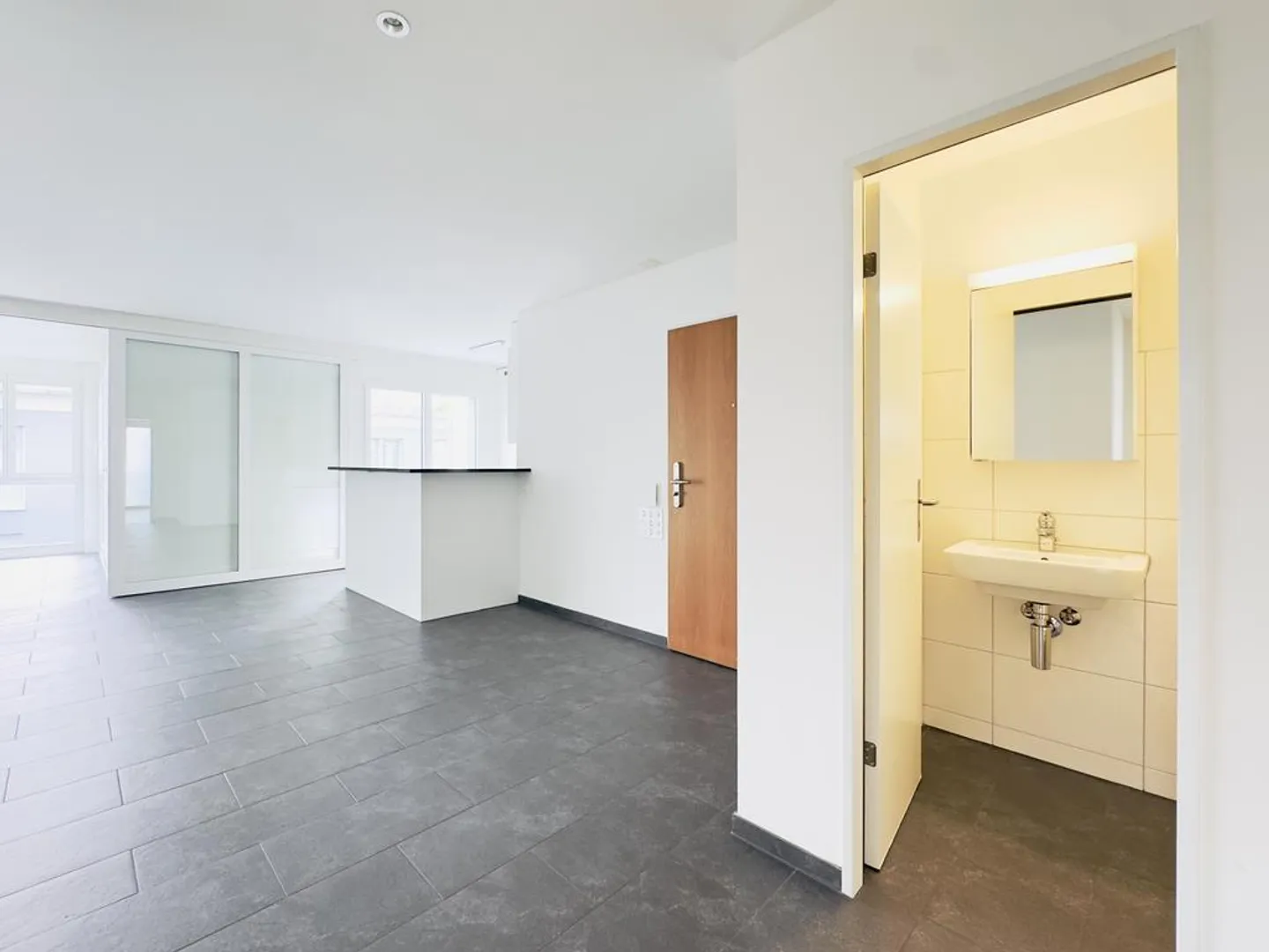 Bello, moderno appartamento di 3.5 locali a Binningen - Foto 6 di 11