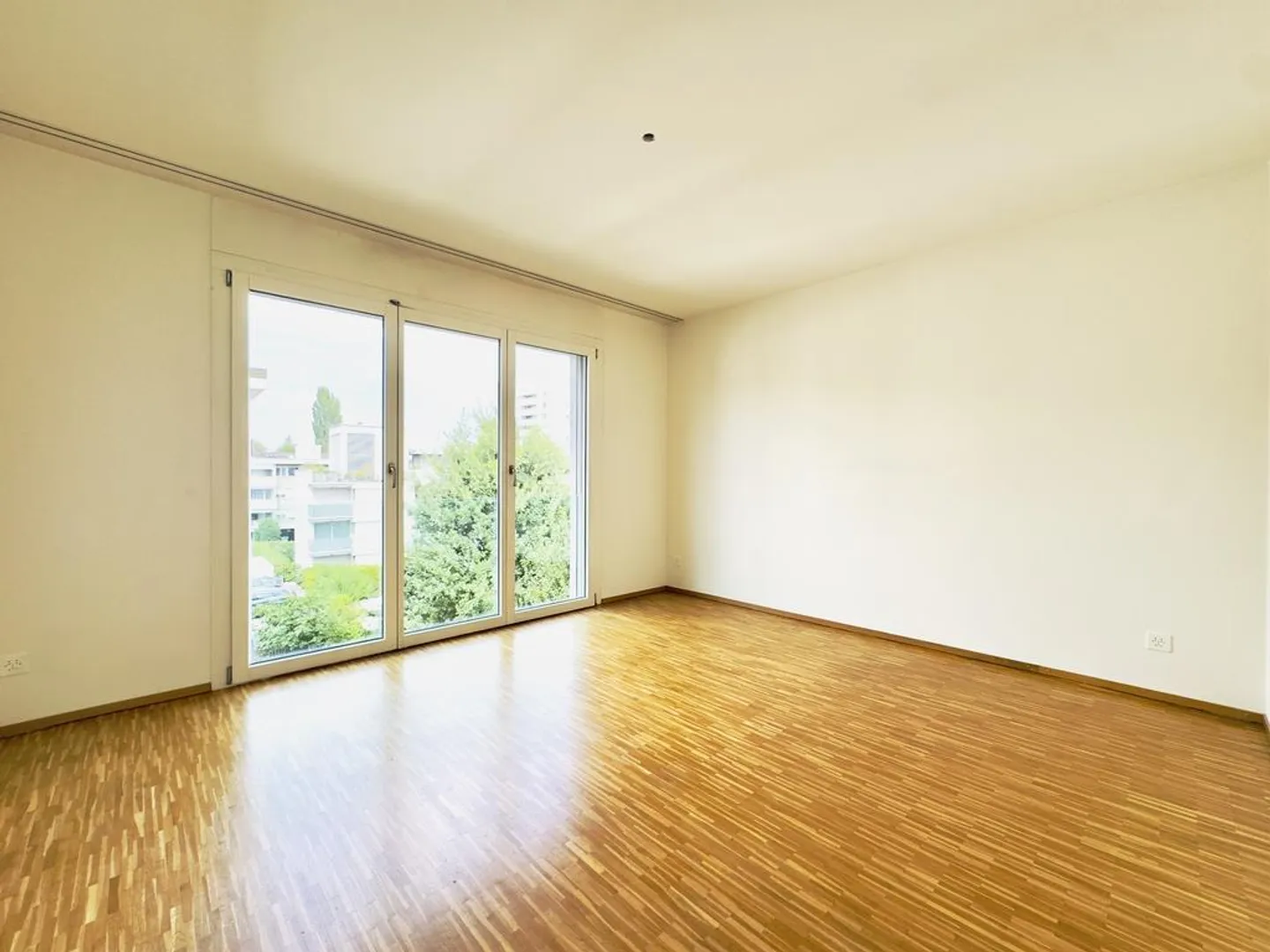 Bello, moderno appartamento di 3.5 locali a Binningen - Foto 7 di 11