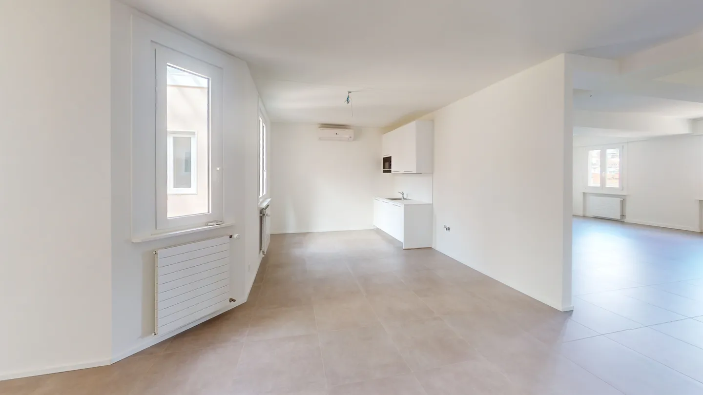 Modern Commercial Space in Lugano - Photo 2 of 2