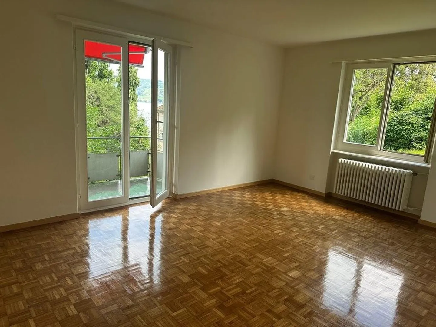 Appartement 3 pièces au bord du lac de Zurich à Thalwil - Photo 2 sur 9