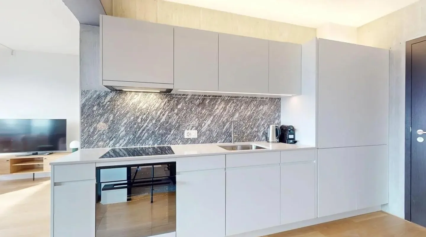 2.5-Room Apartment PREMIUM, furnished NEW Alto Tower! - Photo 5 of 6