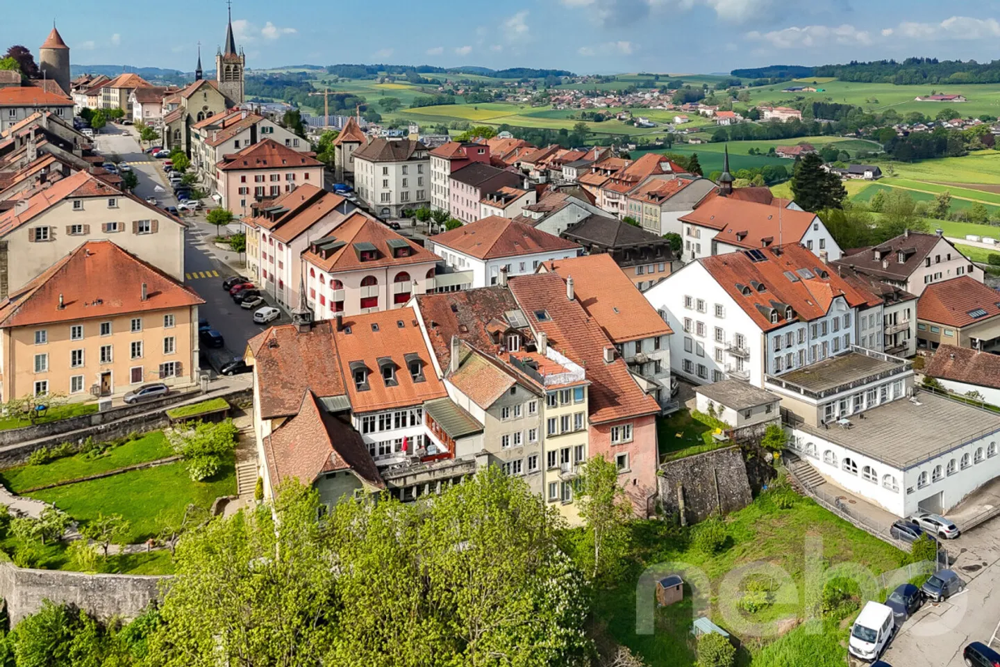 Schönes Rentengebäude zum Wiedererfinden im historischen Zentrum - Foto 1 von 13