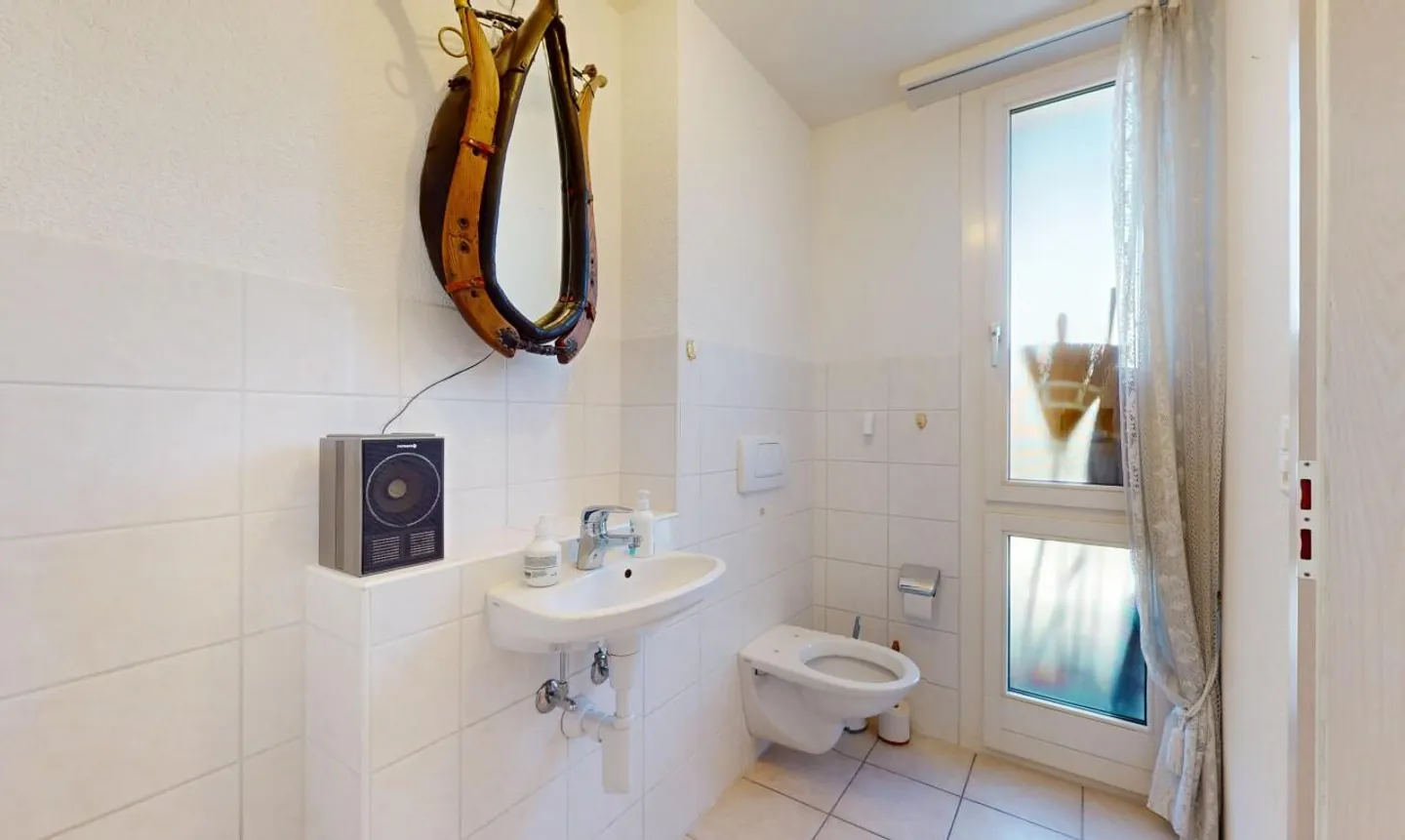 Casa unifamiliare con giardino idilliaco e garage separato - Foto 7 di 13