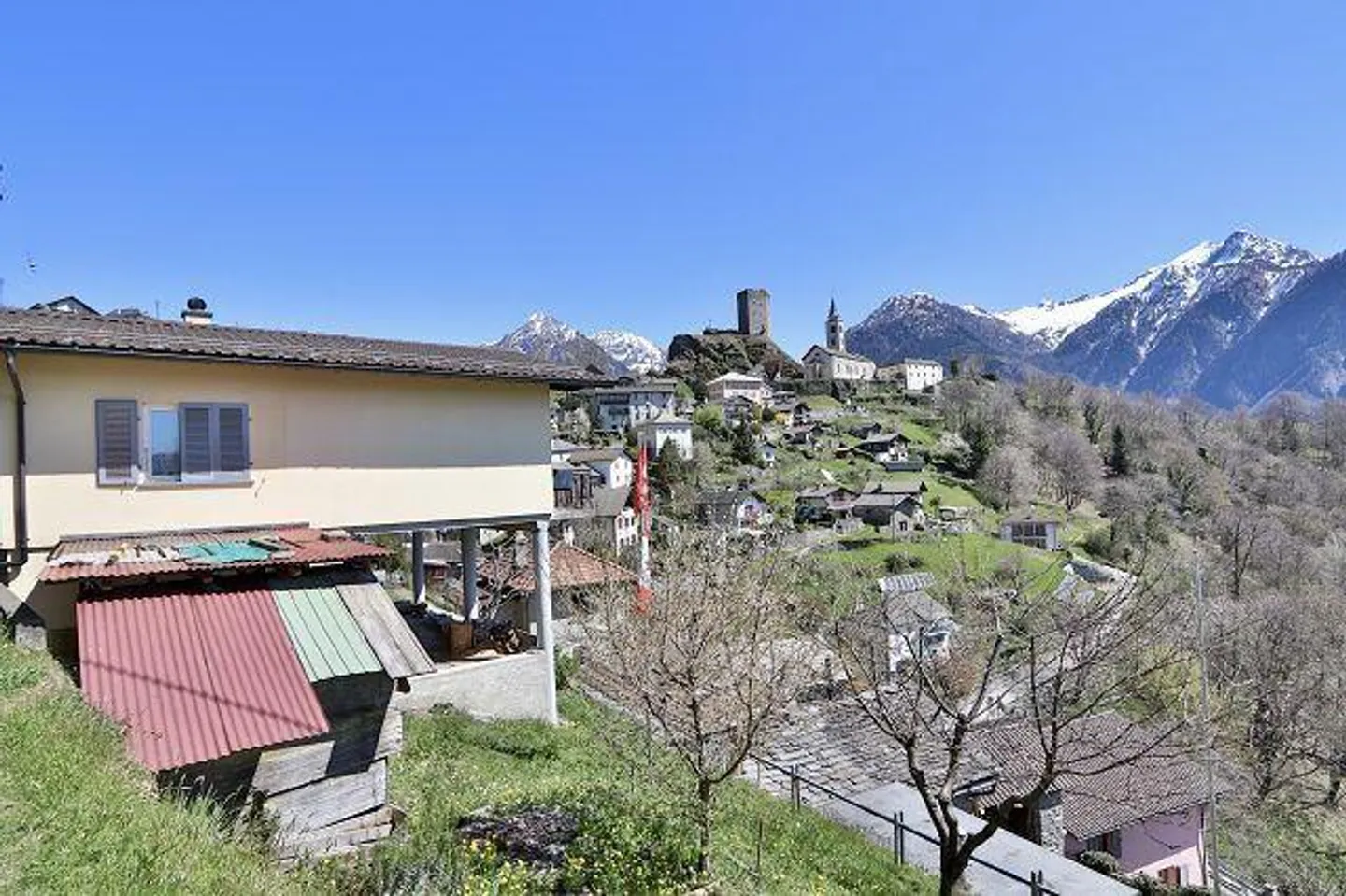Casa di 3 1/2 locali in posizione molto tranquilla, soleggiata e panoramica - Foto 2 di 27