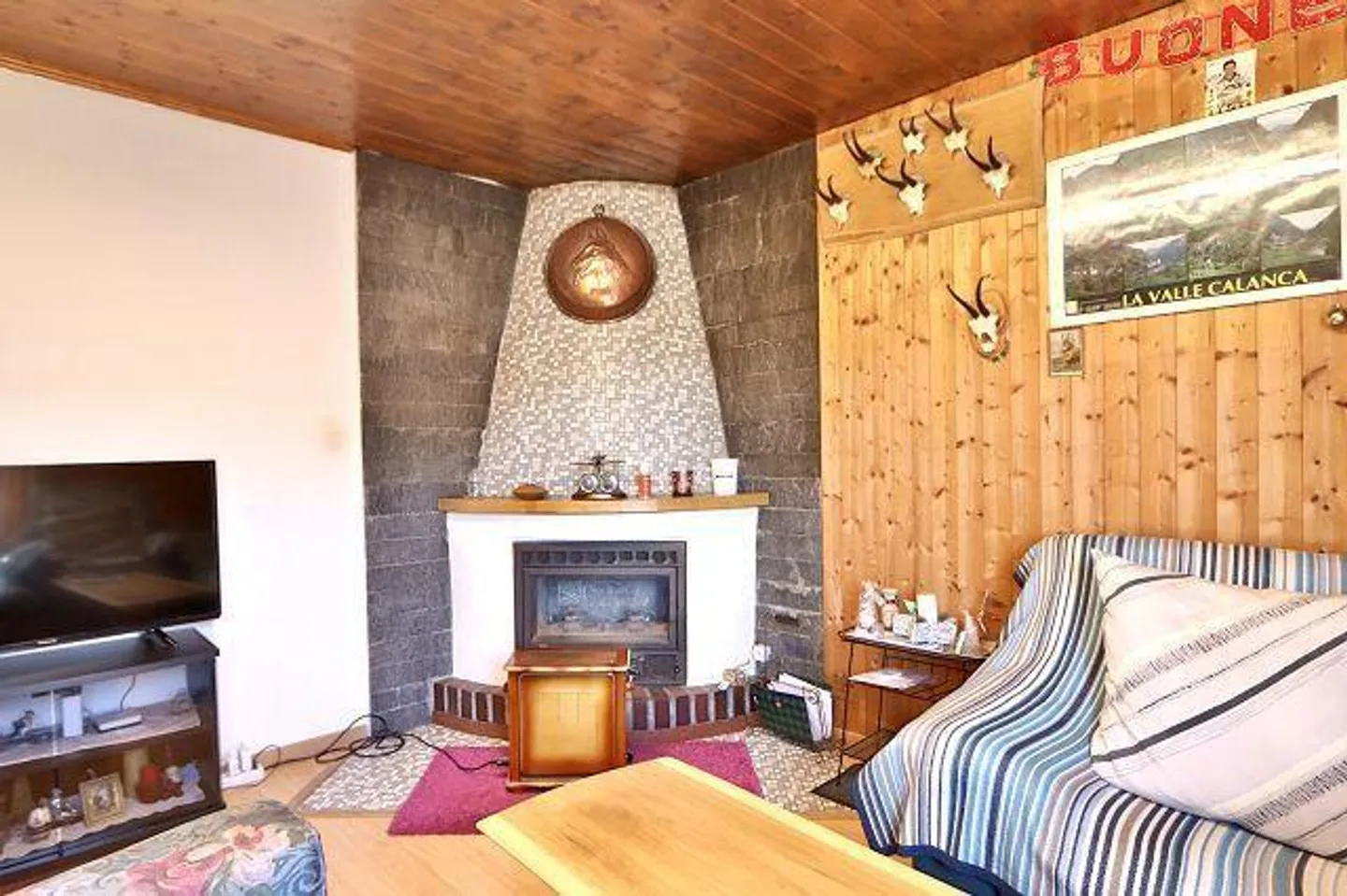 Casa di 3 1/2 locali in posizione molto tranquilla, soleggiata e panoramica - Foto 4 di 27