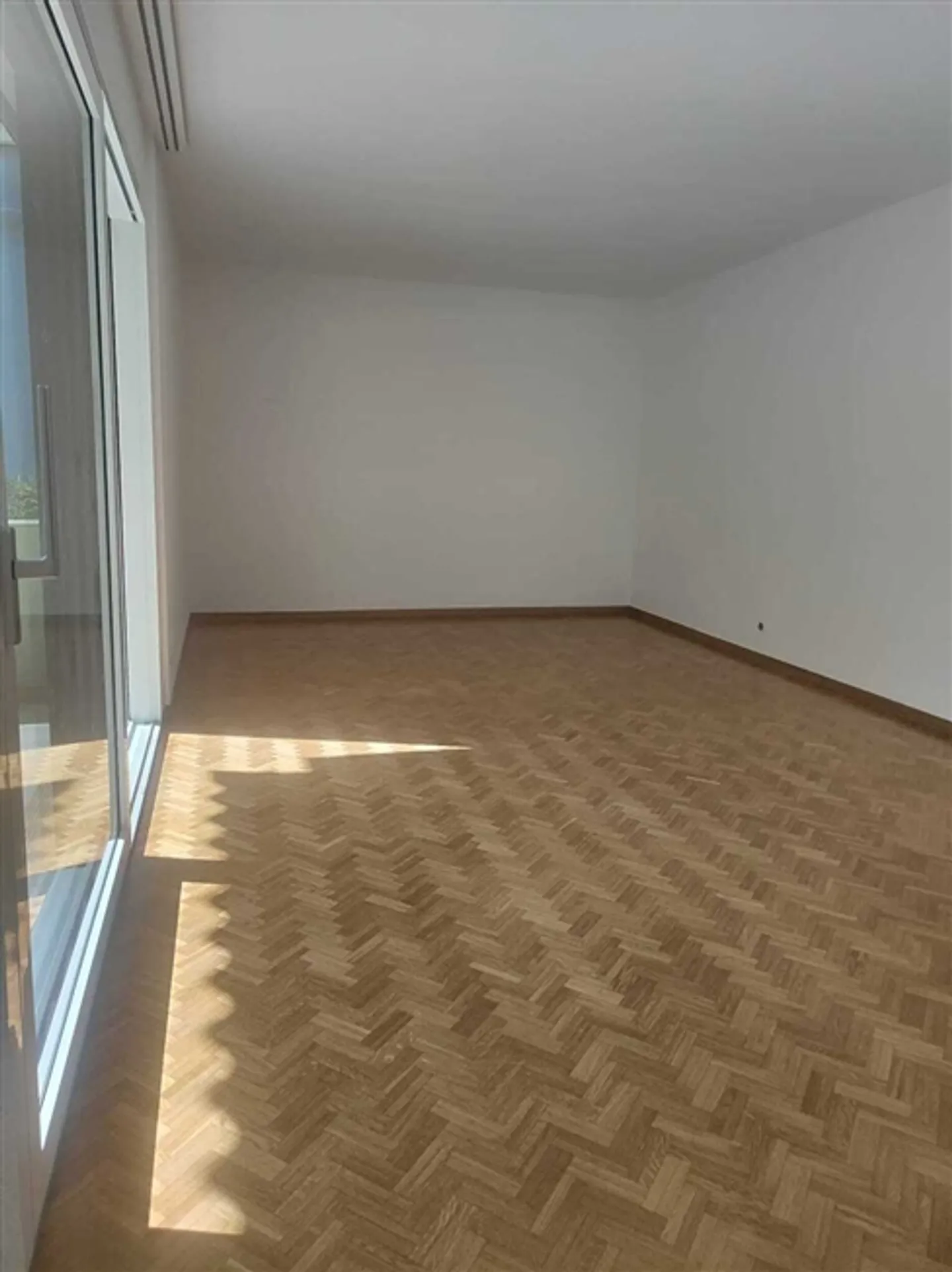 «4.5-Zimmer-Wohnung zu vermieten in ruhiger Lage von Ascona» - Foto 7 von 16