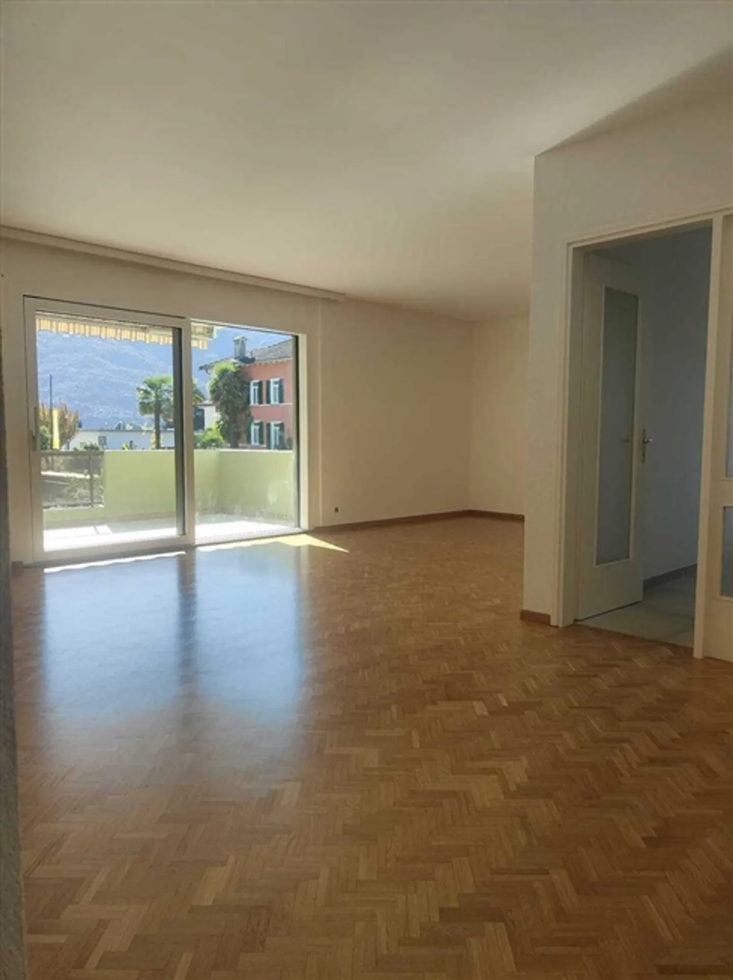 «4.5-Zimmer-Wohnung zu vermieten in ruhiger Lage von Ascona» - Foto 5 von 16
