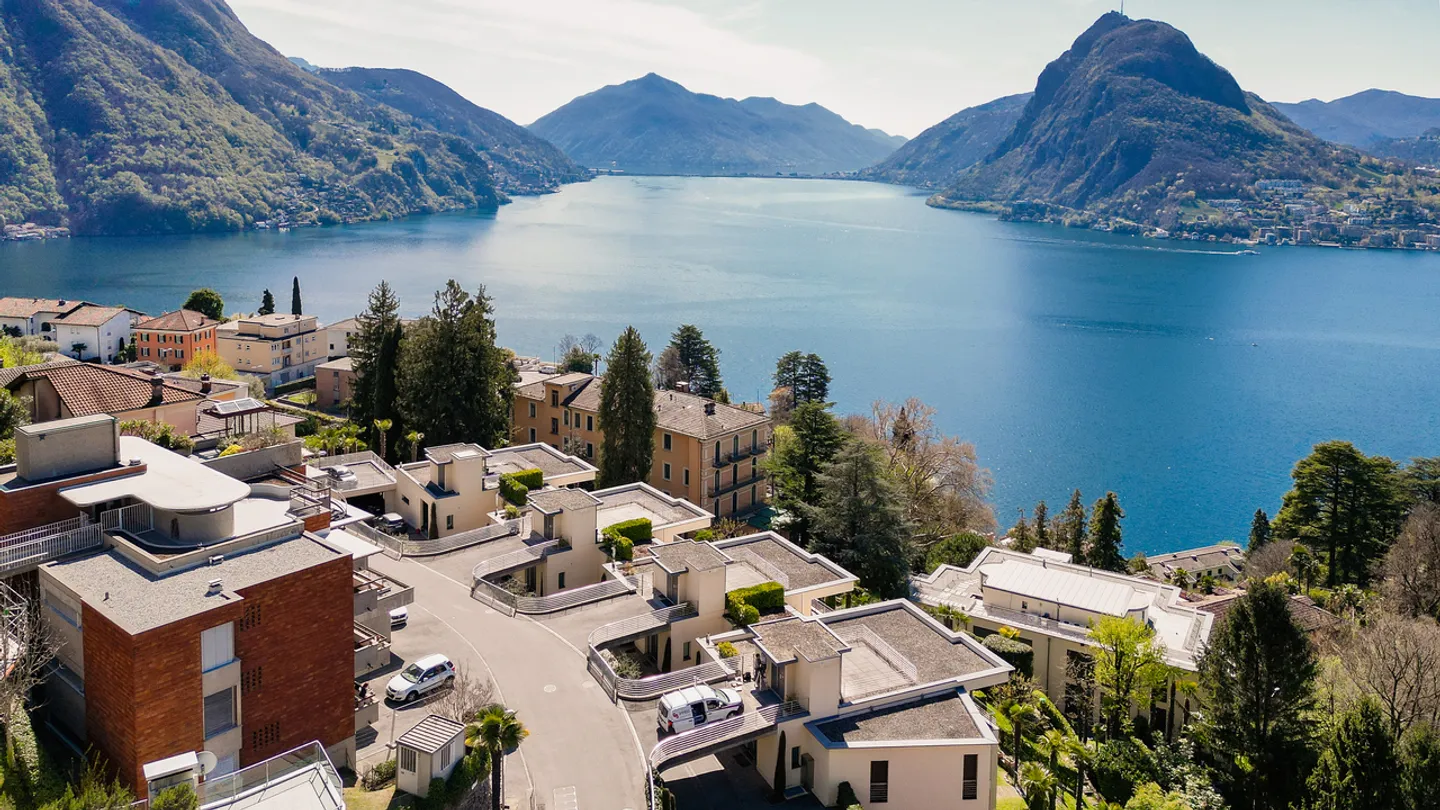 Attique duplex avec vue dominante sur le lac de Lugano - Photo 5 sur 20