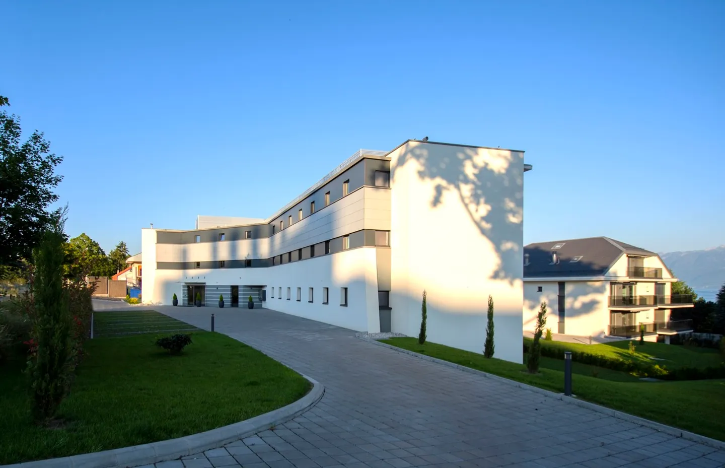 Studi arredati di alta gamma in affitto di fronte all'EPFL - Foto 9 di 9