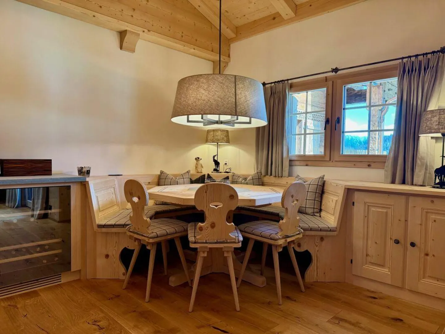 Chalet-Stil Wohnung - Foto 3 von 7