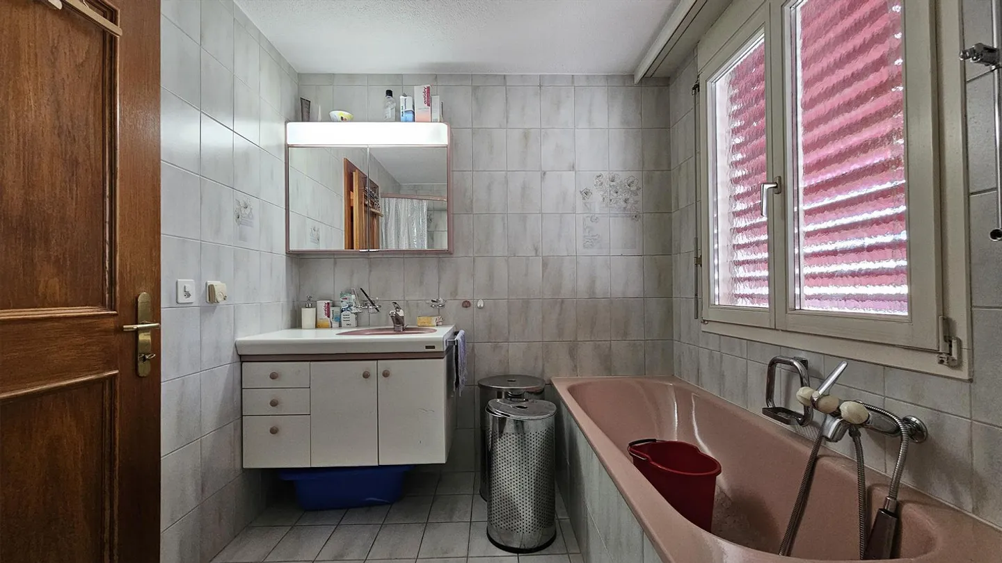 3.5 Room Apartment in the Heart of Reichenburg - Photo 5 of 9