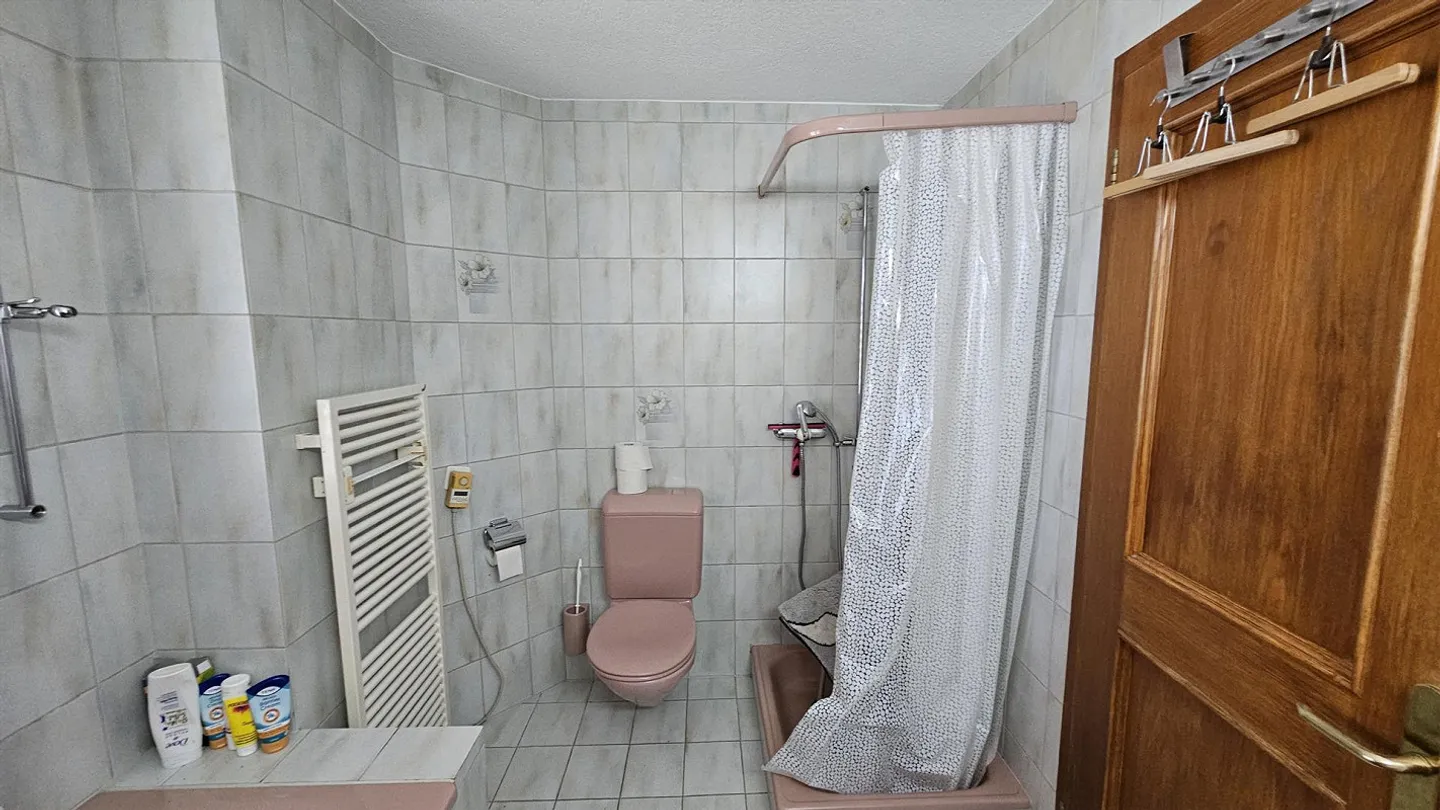 3.5 Room Apartment in the Heart of Reichenburg - Photo 6 of 9