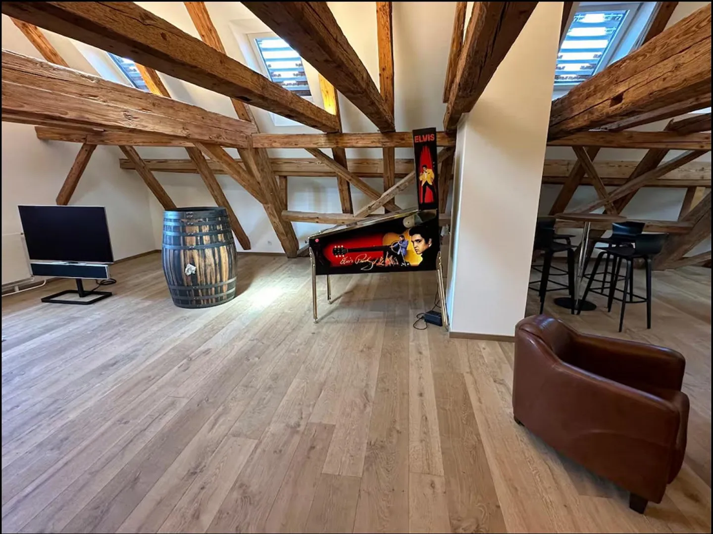 Appartement Loft Moderne dans une Belle Maison en Bois - Photo 10 sur 14