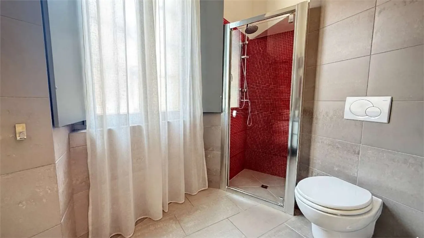 Charmante 2,5-Zimmer-Wohnung mit Garten und Parkplatz - Foto 11 von 14