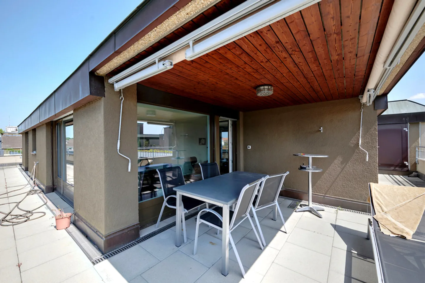 Charming Attic Apartment with Terrace - Photo 9 of 10