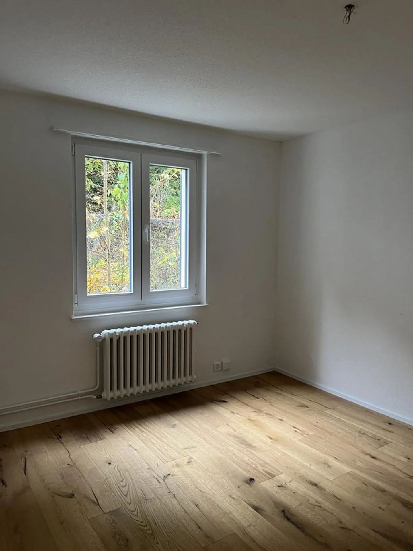 Bright 4.5-room apartment with balcony in a central city location - Photo 2 of 5