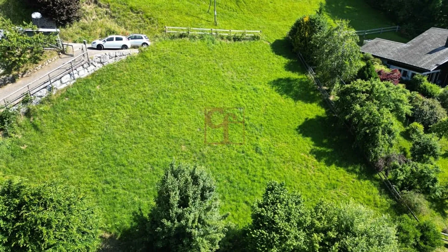 In vendita - Terreno idealmente situato a Rossinière - Foto 3 di 4