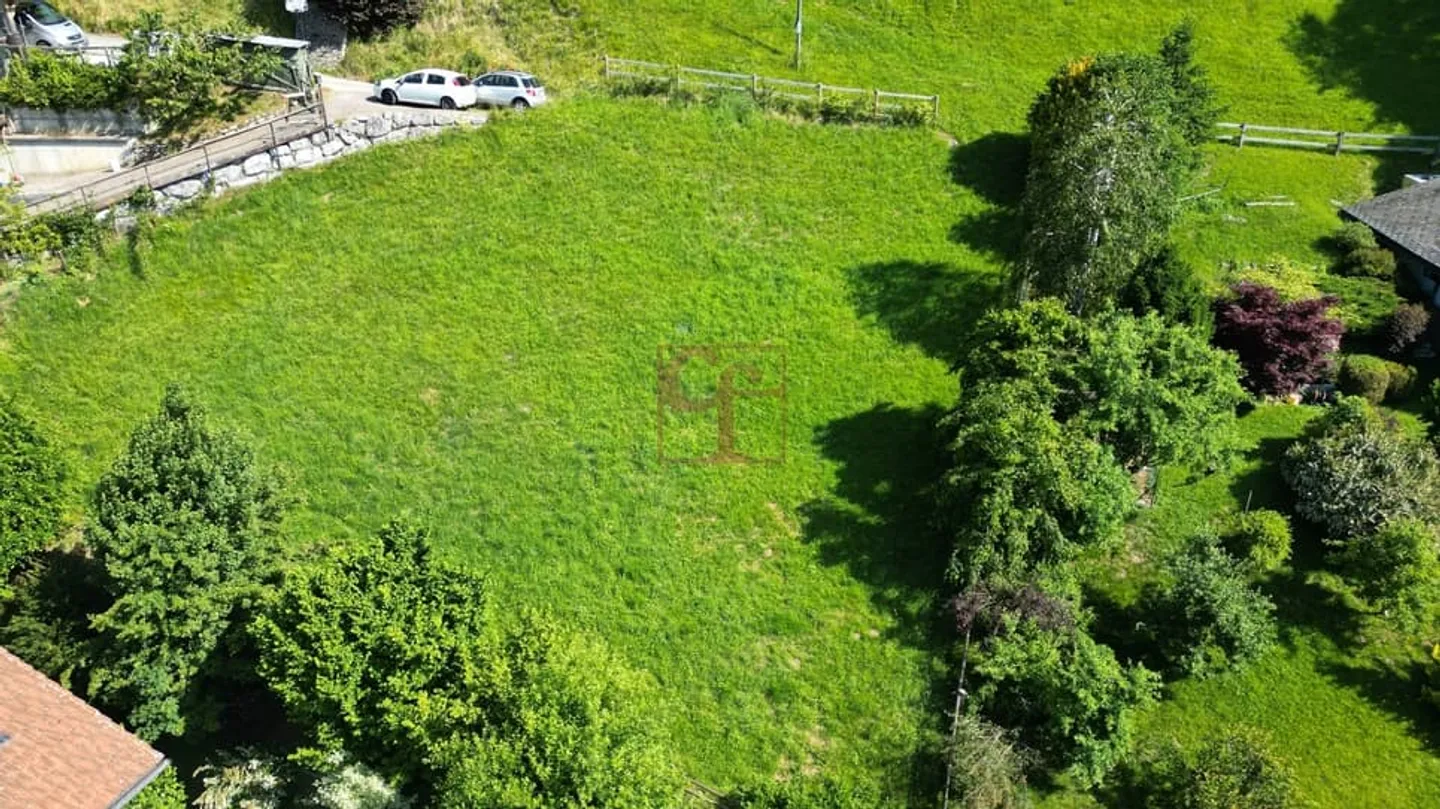 In vendita - Terreno idealmente situato a Rossinière - Foto 4 di 4